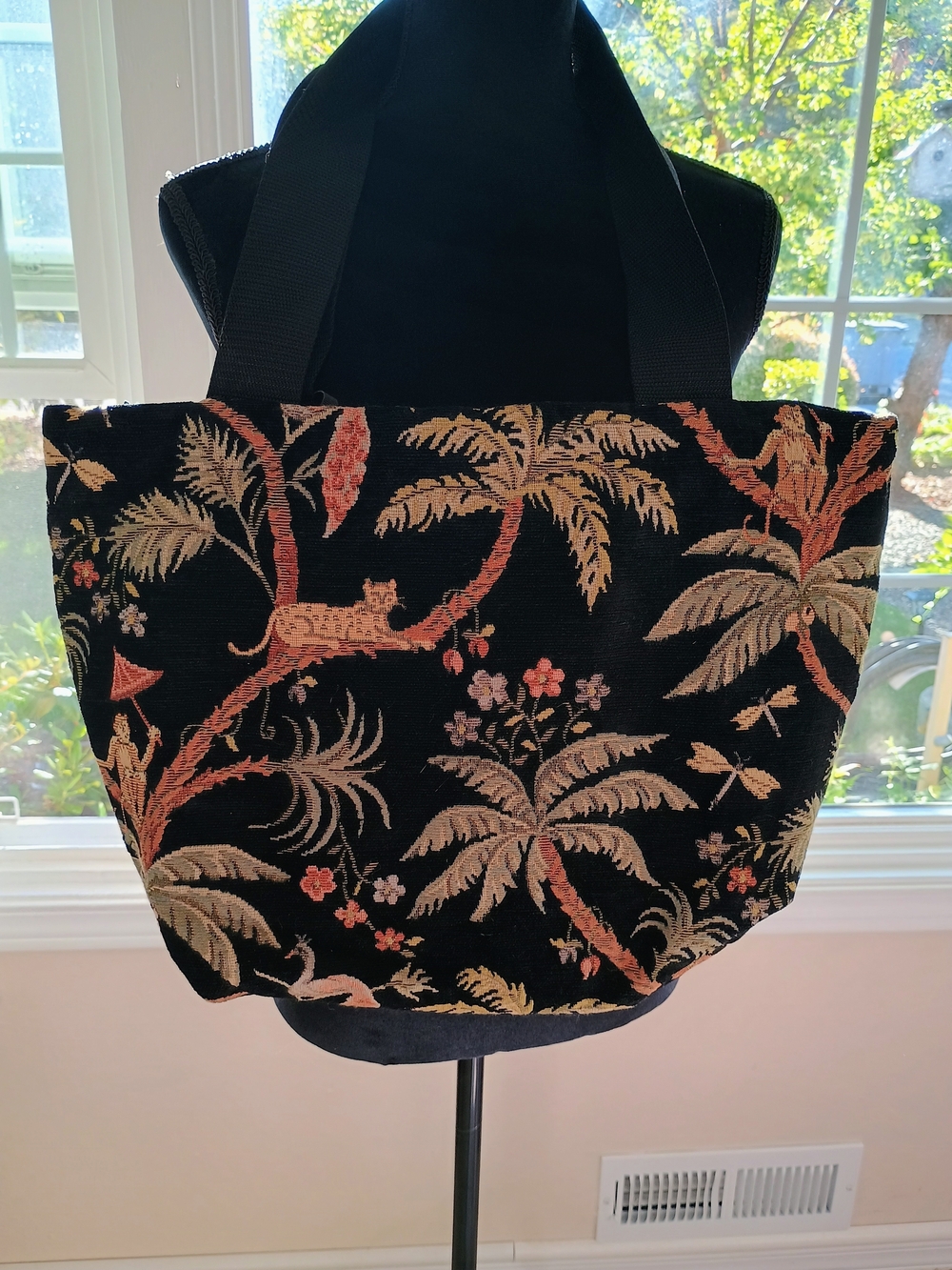 Tropical Palm Jacquard Tote Bag - Black & Tan